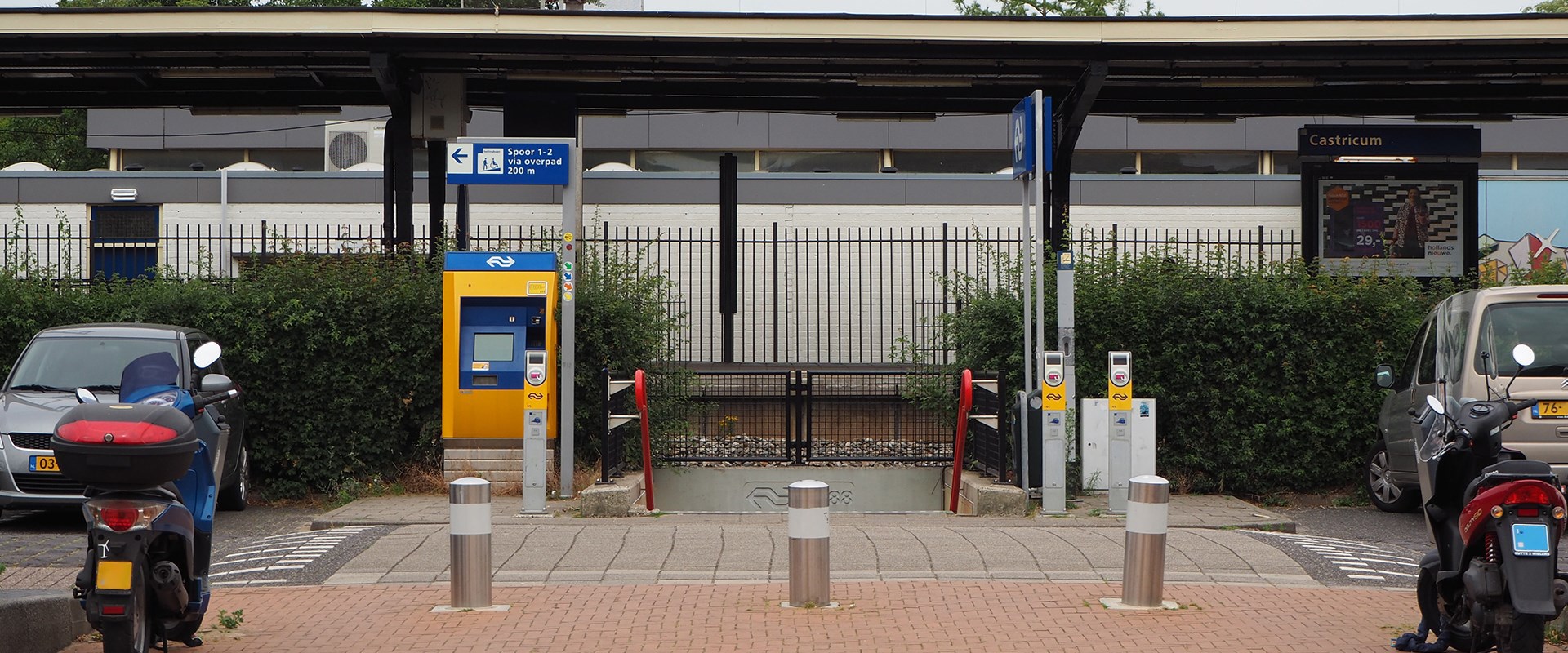 Stations van Castricum aan de achterzijde